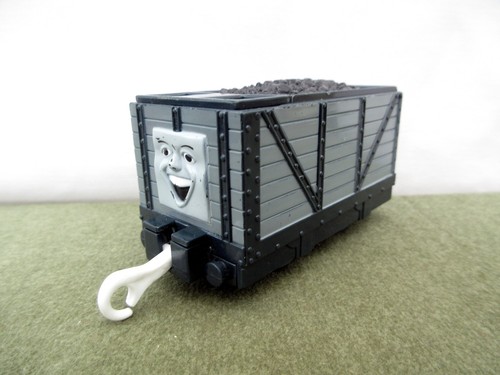 Trackmaster tomy thomas tank - thomas,