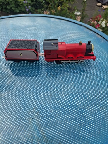 Tomy trackmaster 2002 thomas - tomy,