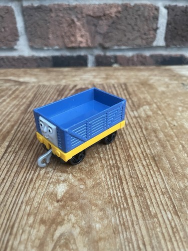 Trackmaster push along thomas - push,